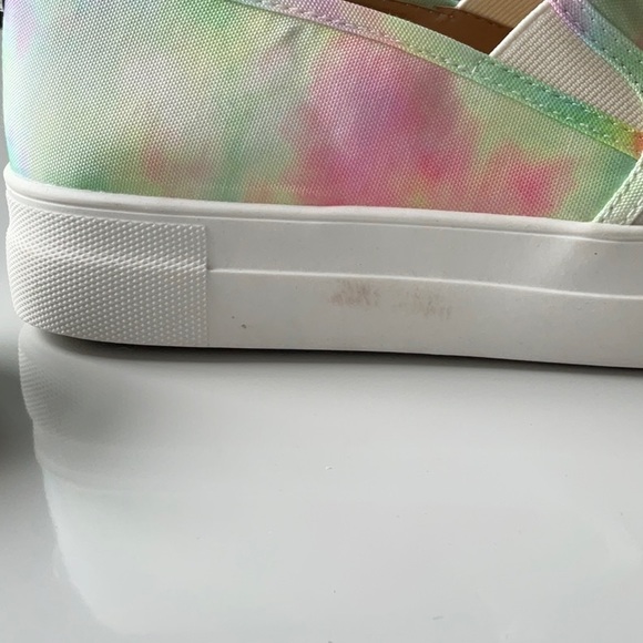 Steve Madden, size 9, tie-dye slip on sneakers, NWOT - Picture 7 of 7